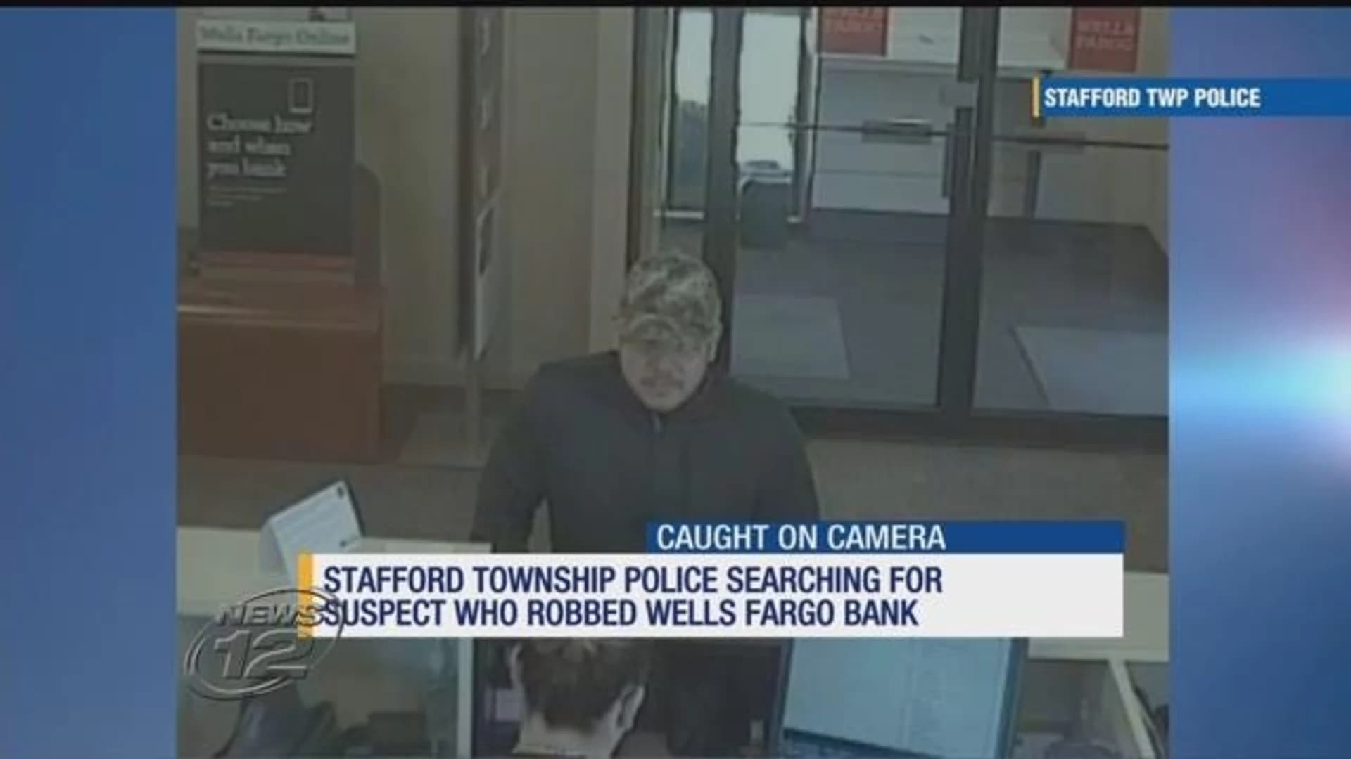 Police: Man robs Wells Fargo bank in Strafford Square