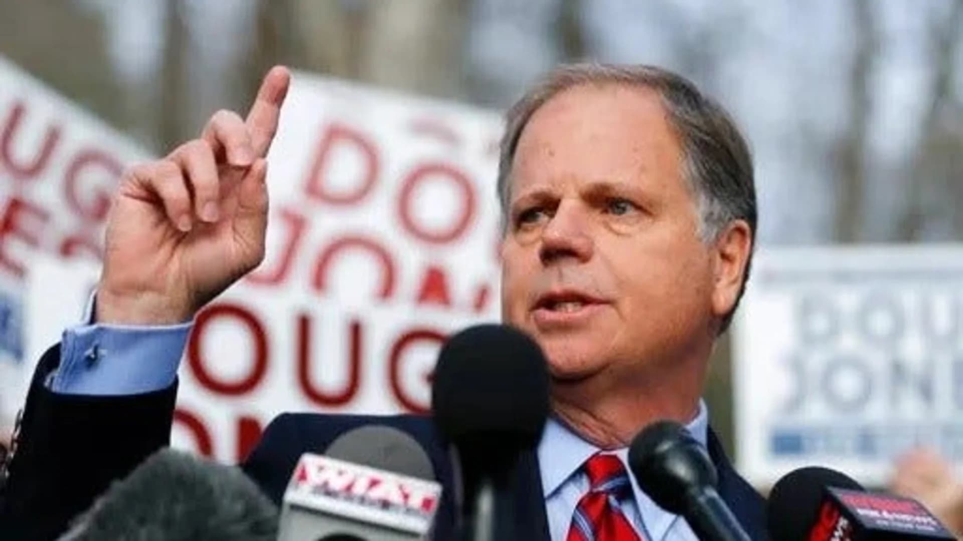 Democrat Doug Jones wins election to US Senate from Alabama