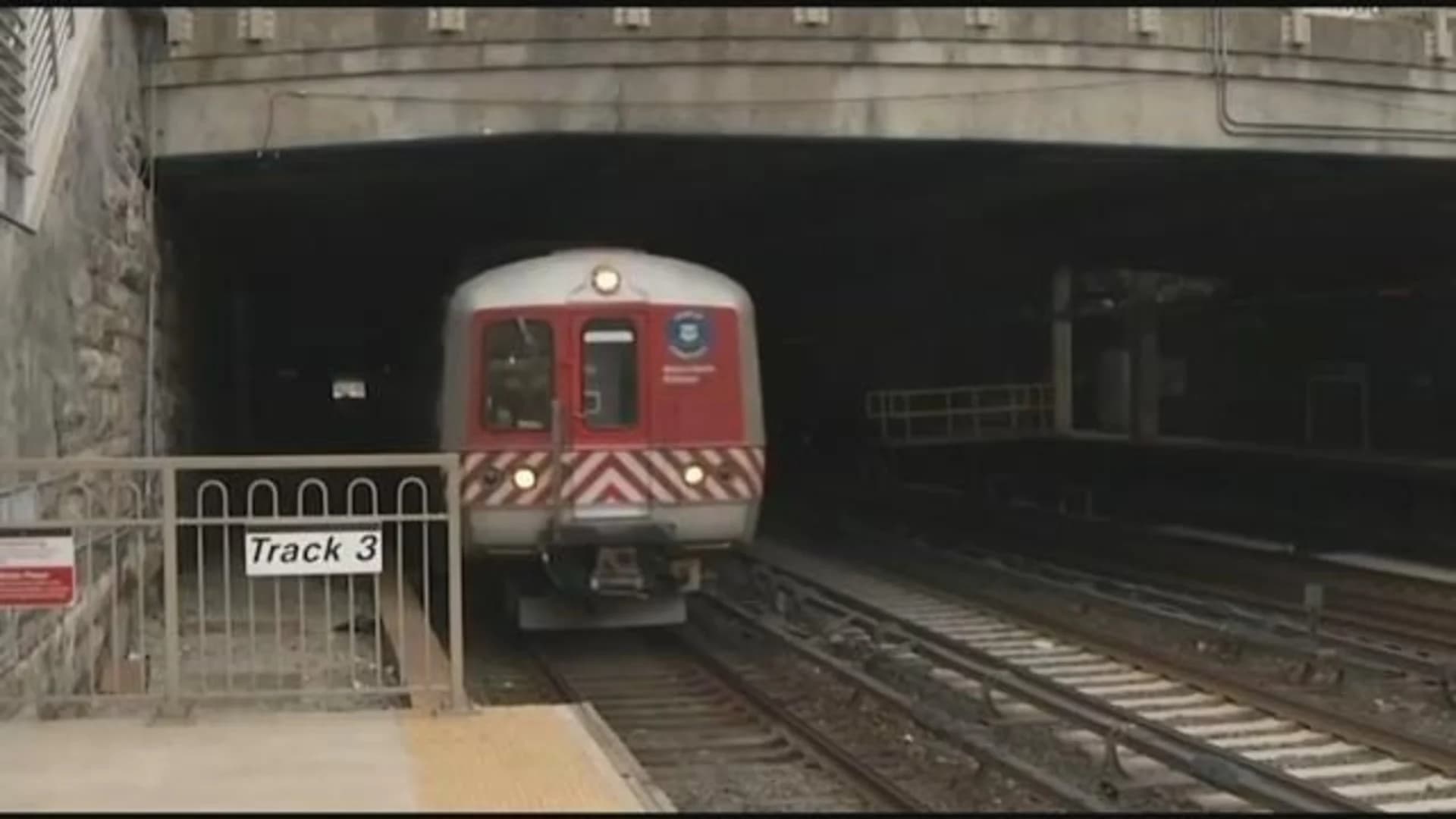 Mayor: Subway ridership up 18% from last month as phase three reopening begins