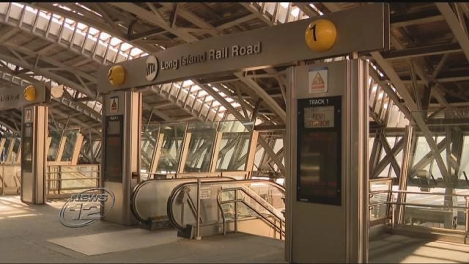 Comptroller: LIRR doesn't follow own procedure during service disruptions