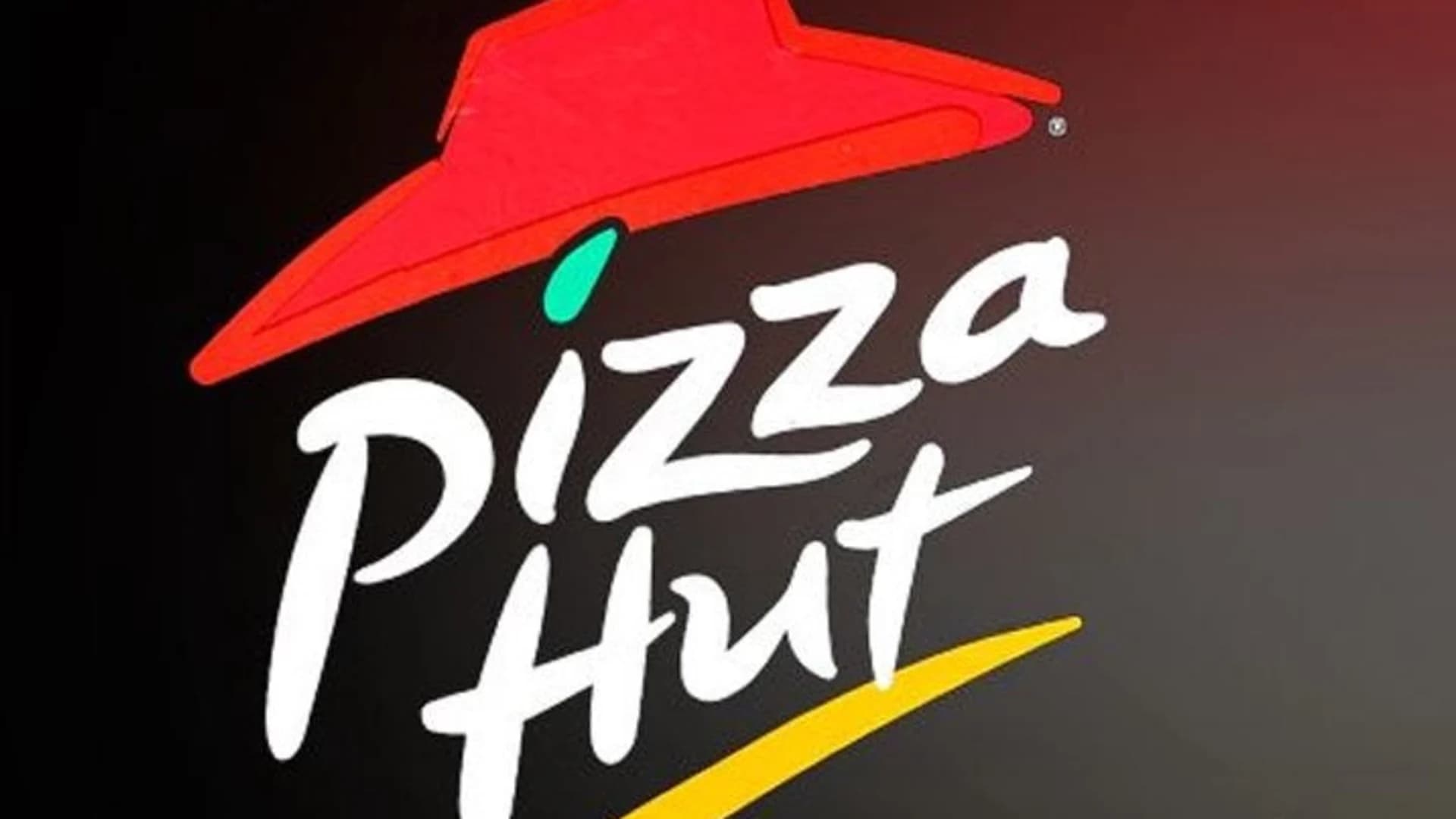 Police: Pizza Hut employee faked robbery ‘to look favorable with corporate’